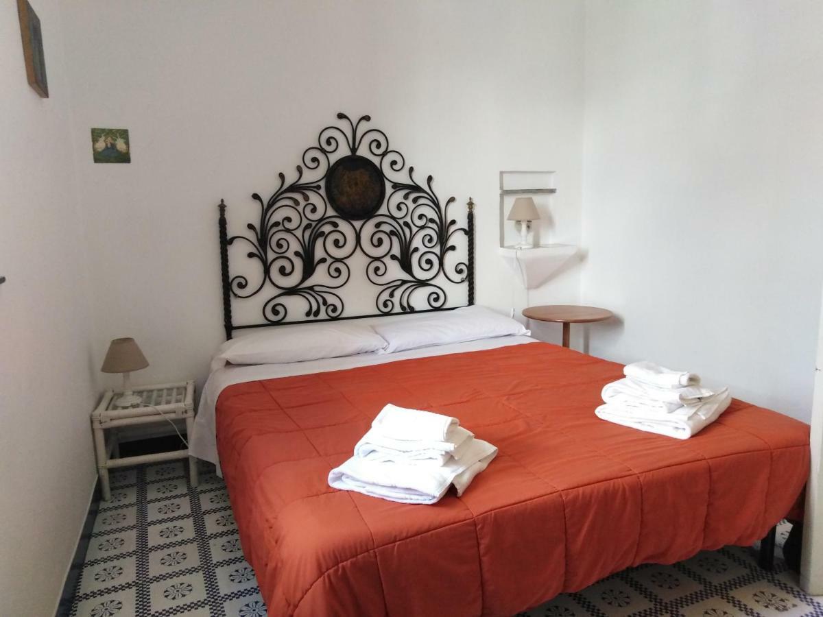 Il Vecchio E Il Mare Bed & Breakfast Gaeta Eksteriør bilde